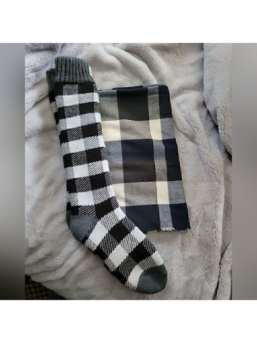 Plush Appeal Black White Plaid Scarf Slippers Set #SCA1